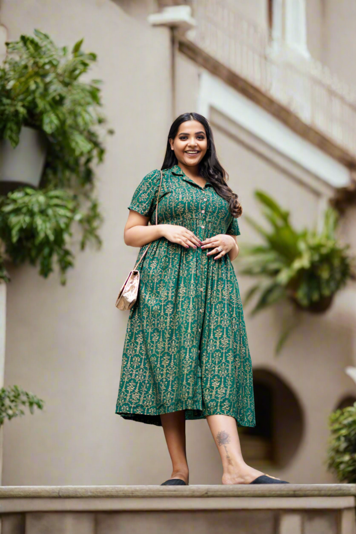 Luxe Green Zipless Maternity Kurti with Pockets
